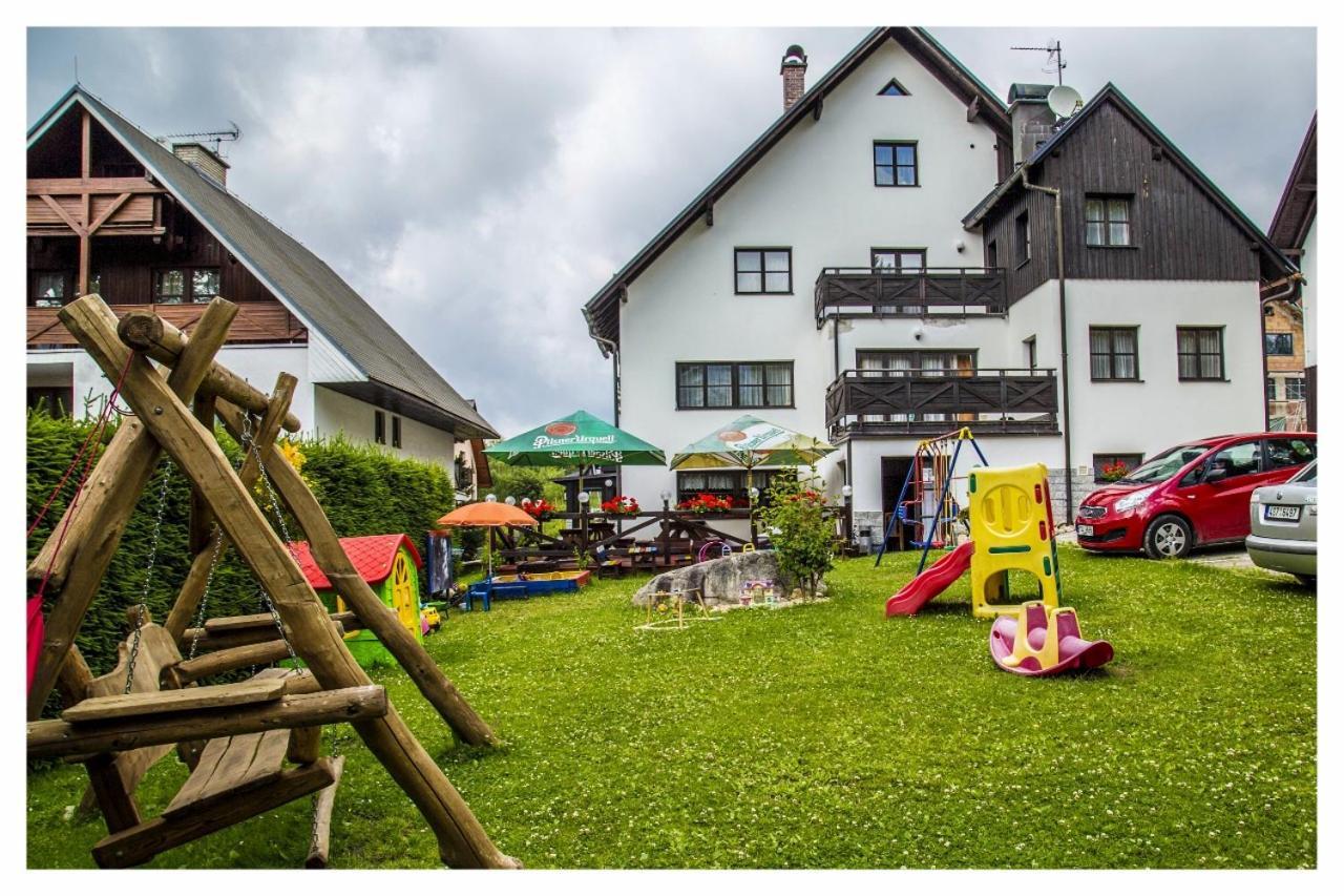 Hotel U Bernardyna Harrachov Exteriér fotografie